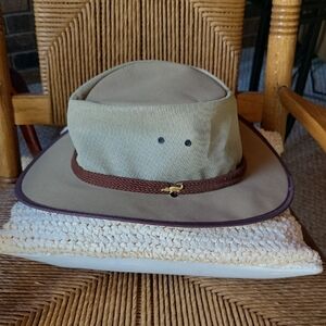 Coastline Hat company tan/brown Panama safari hat, size L